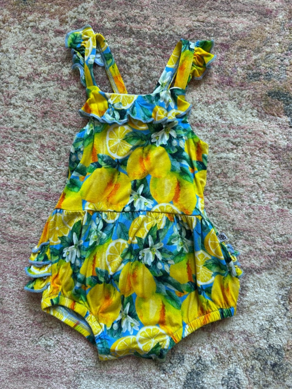 Little bum bums bubble